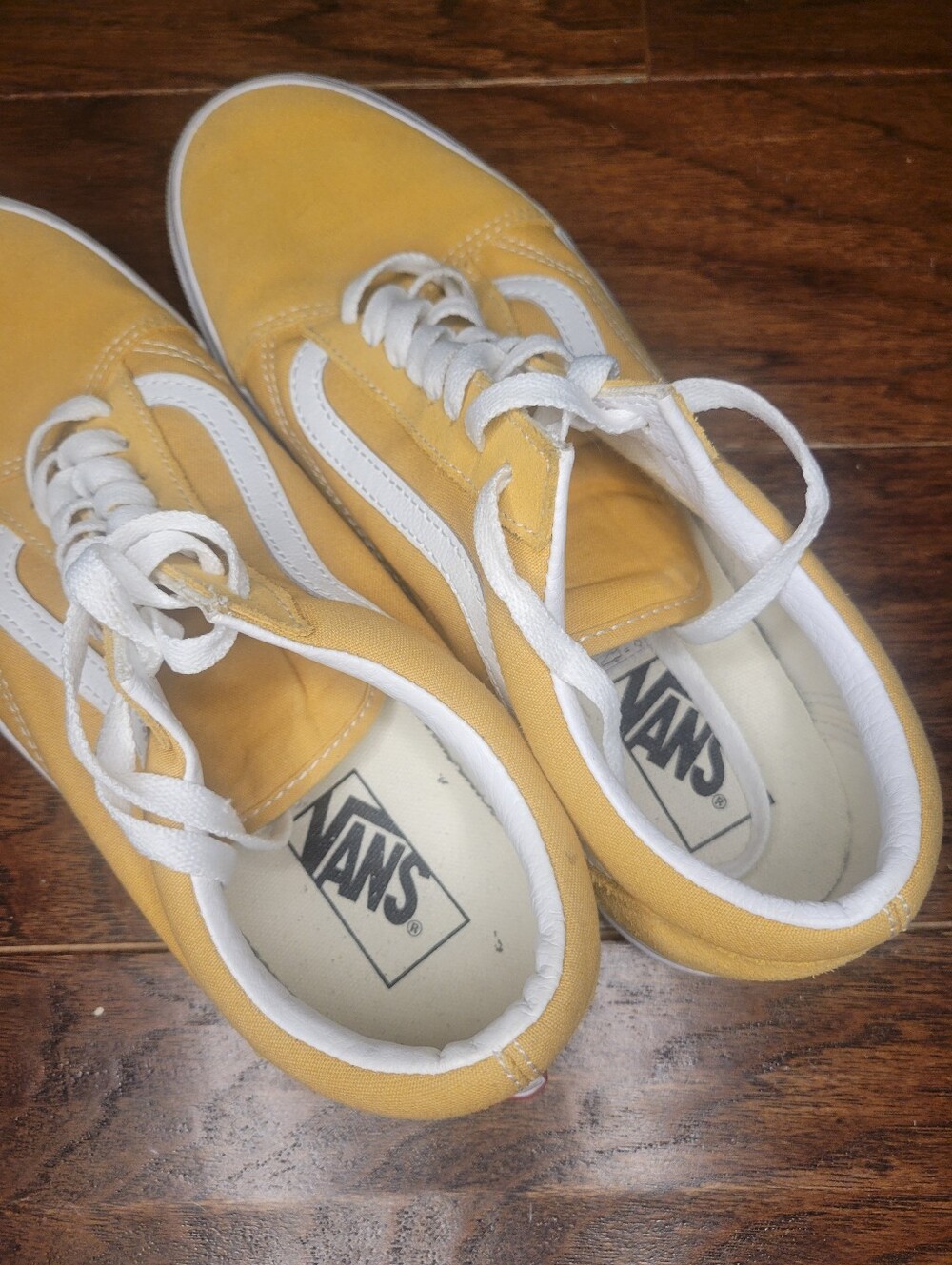 Men's Yellow Canvas Low-Top Sneakers with White Accents - Picture 2 of 4